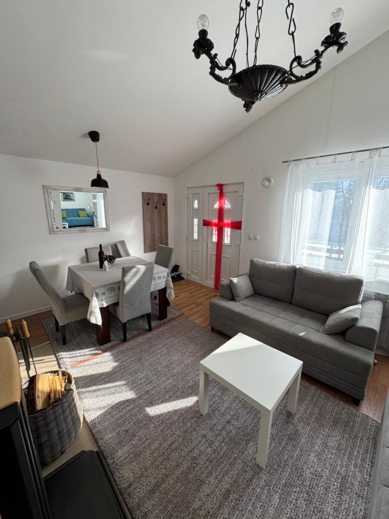 Holiday home Vikend Kuca Planinski Raj *